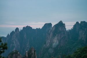 Huangshan mountain sunrise (1)