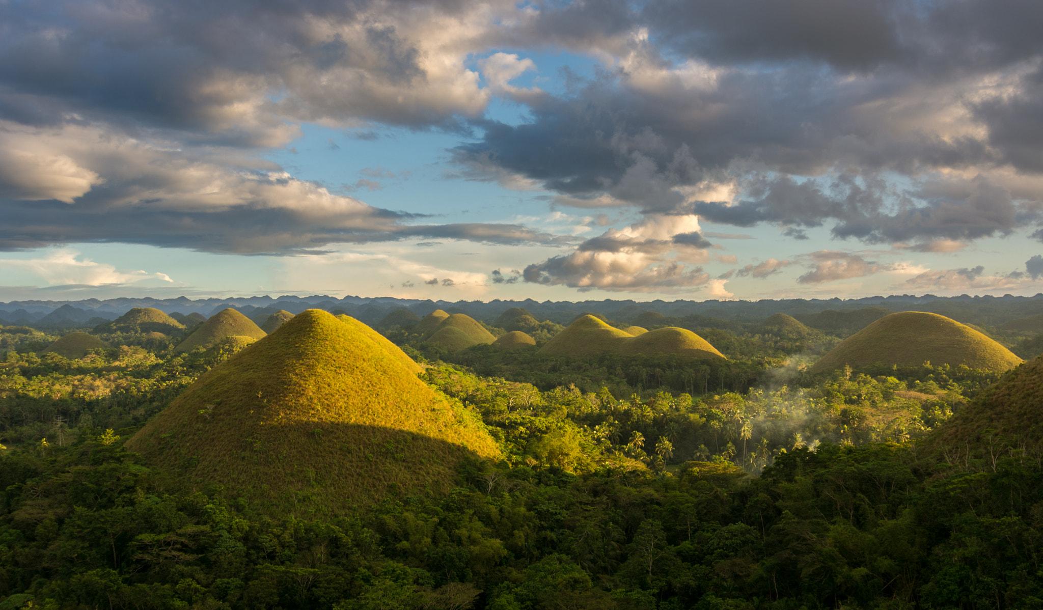 Chocolate hills in Bohol, deliciously awesome!